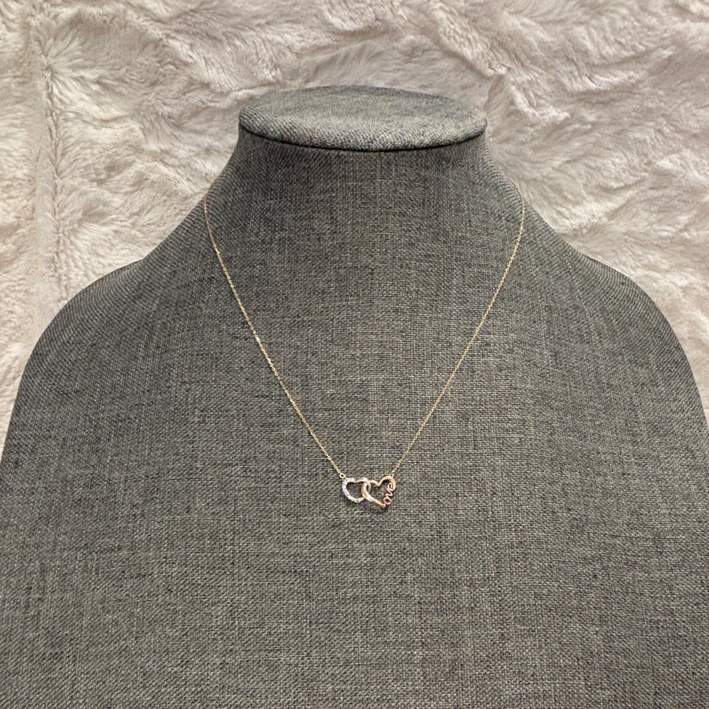14K Tri-Color Gold Intertwined Connected Double Hearts Love Script Necklace 18" - Picture 5 of 6